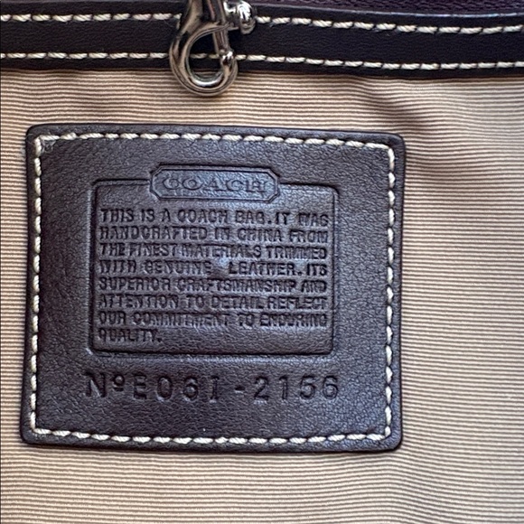 Vintage Coach Like New Signature Jacquard Shoulder Bag with Dark Brown Leather - Picture 5 of 12